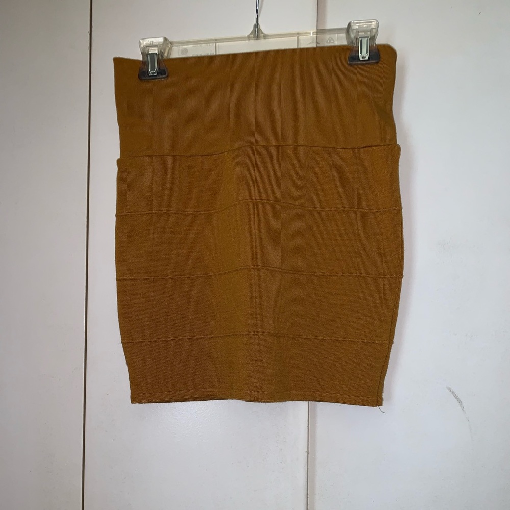 Yellow mini skirt